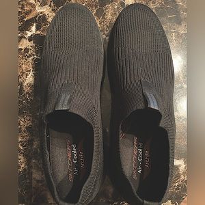 Men’s Skechers GoWalk Cushioned Slide On Shoes -Size 13